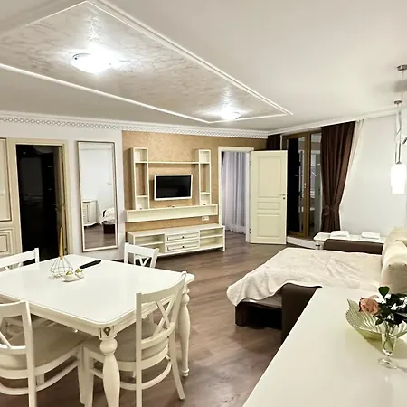 Penthouse Happy Moments 3 * Napospart